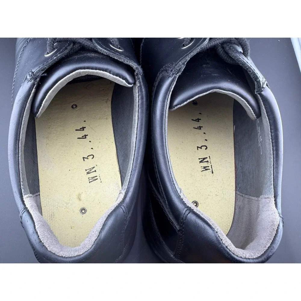 Dansko Walker: Black Leather, Slip Resistant Oxford Shoes, Mens Size 44/10.5-11